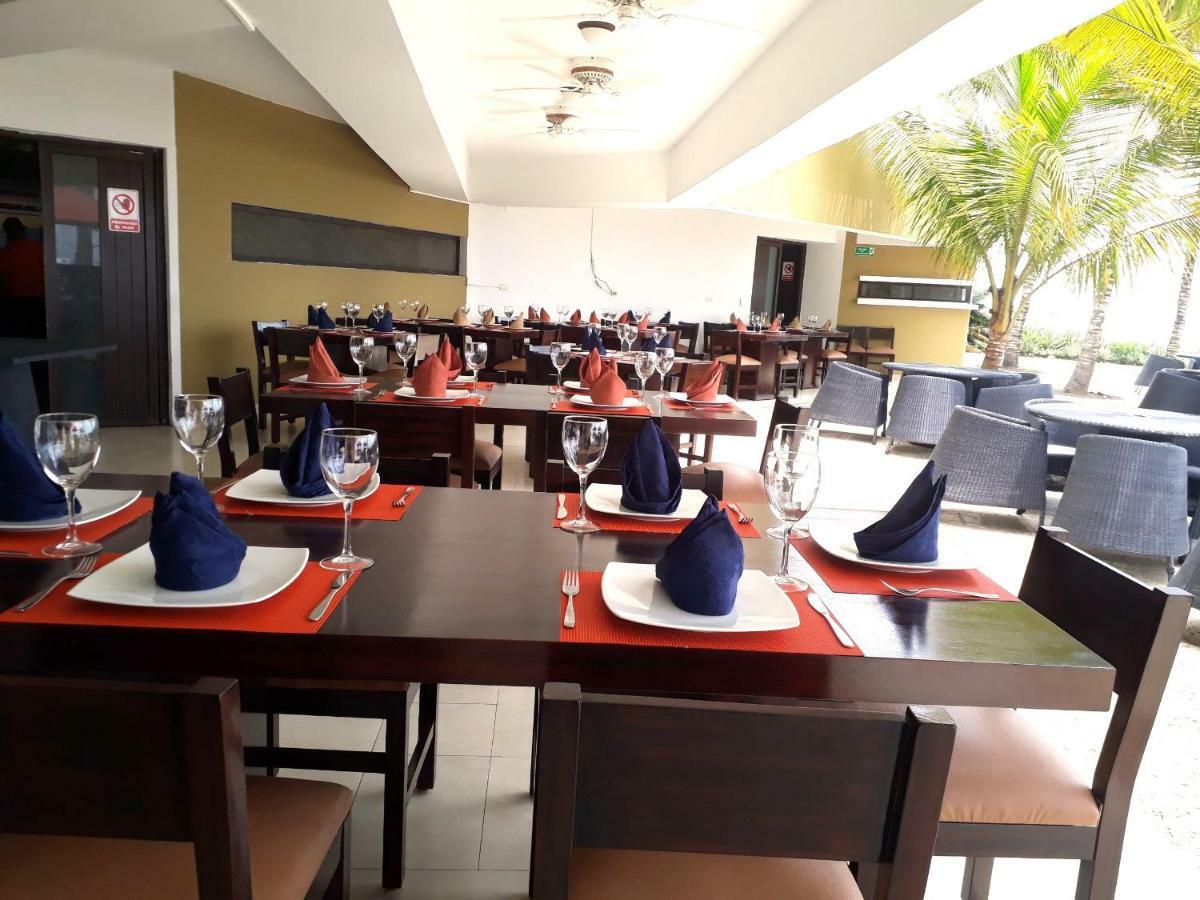 Hotel Makana Resort Тонсупа Екстер'єр фото